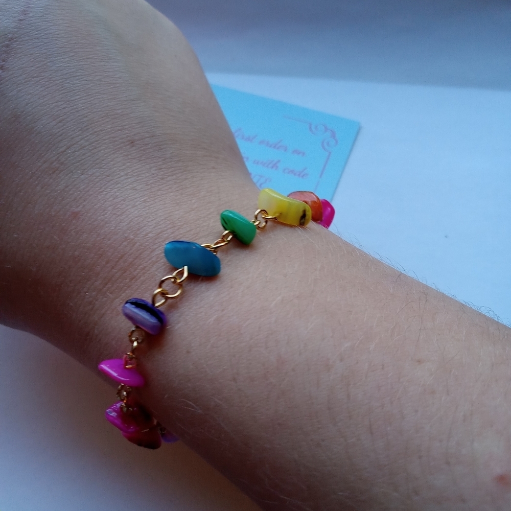 Hand Crafted Multicolor Beaded Bracelet - Picture 10 of 10